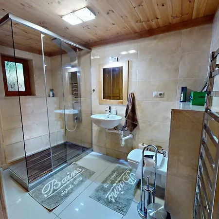 Chalet V Srdci Lesa