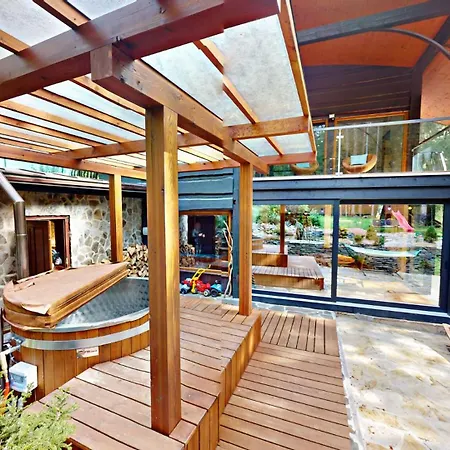 V Srdci Lesa Chalet *