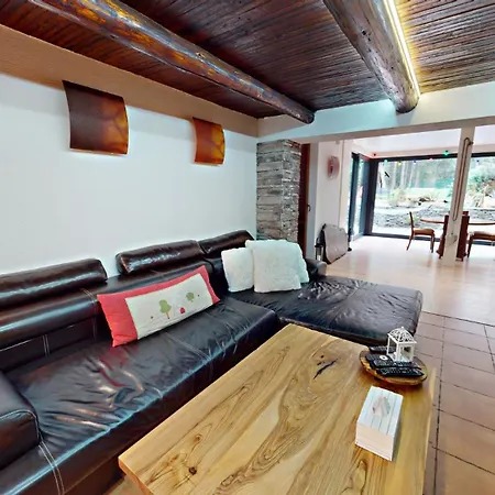 V Srdci Lesa Dağ evi